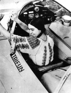 Smaranda Braescu (1987–1948), pioneer pilot, parachutist and anti-communist fighter
